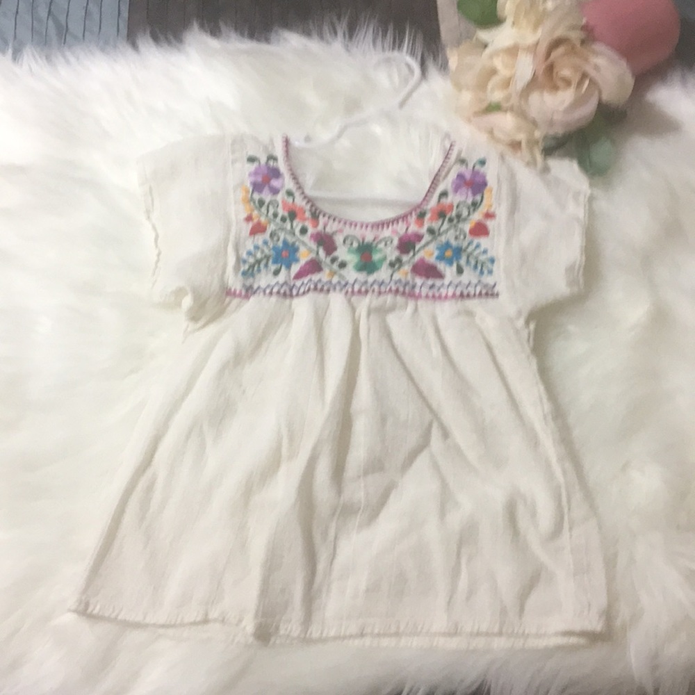 🔥NWOT Mexican Top🔥